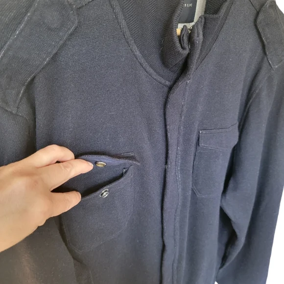 Banana Republic Tactical Sweater Preppy Cardigan Wool Blend Navy Blue Me… - Picture 13 of 17